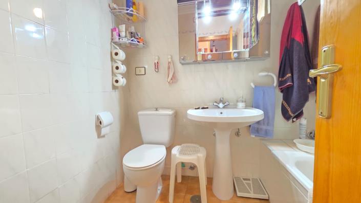 Image No.18-2 Bed Apartment for sale