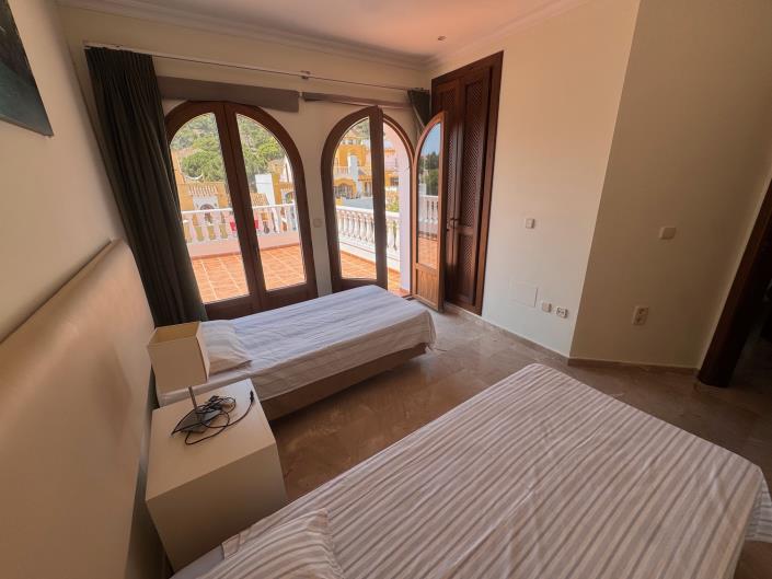 Image No.38-4 Bed House/Villa for sale