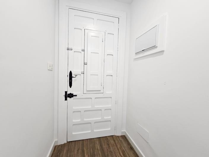 Image No.12-3 Bed House for sale