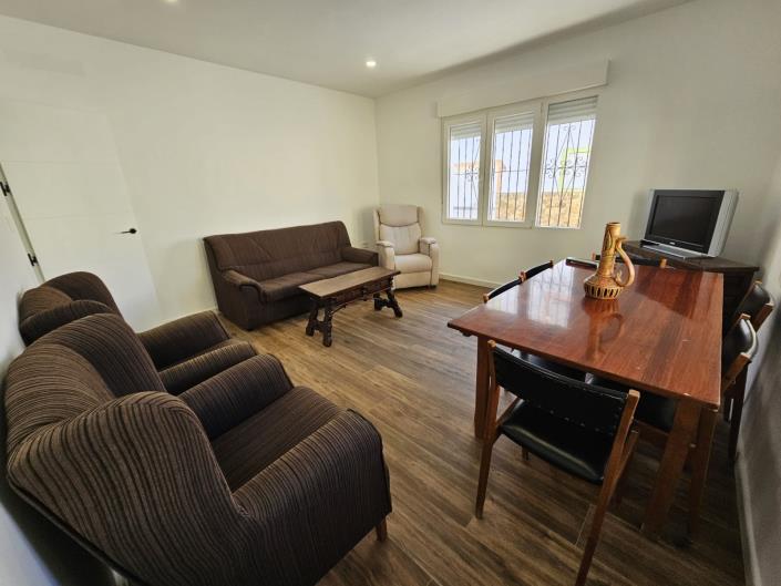 Image No.16-3 Bed House for sale