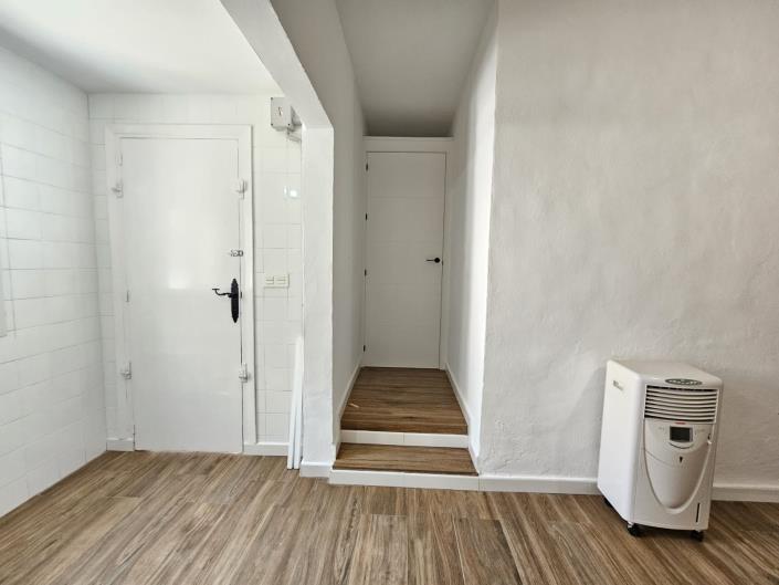 Image No.22-3 Bed House for sale