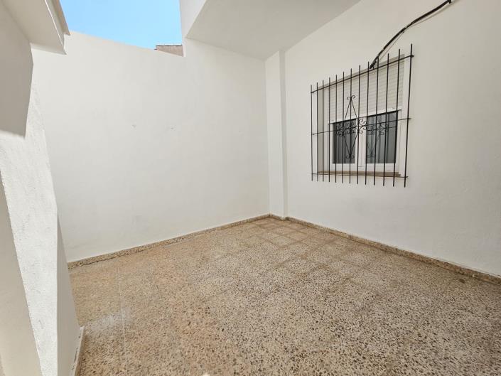 Image No.29-3 Bed House for sale