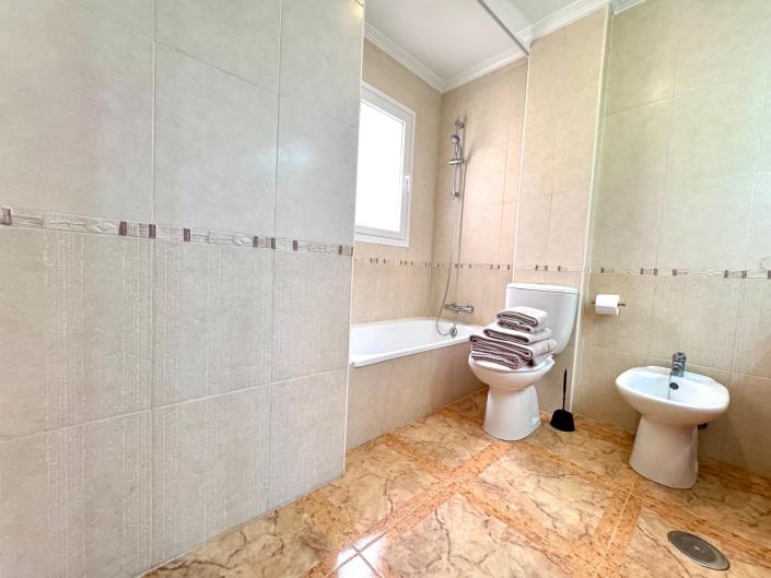 Image No.34-2 Bed Apartment for sale