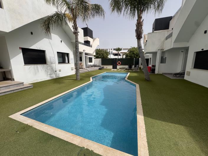 Image No.41-2 Bed Apartment for sale
