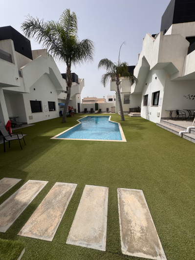 Image No.44-2 Bed Apartment for sale