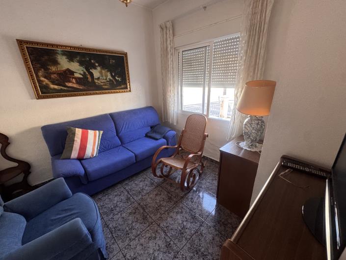 Image No.10-4 Bed House for sale