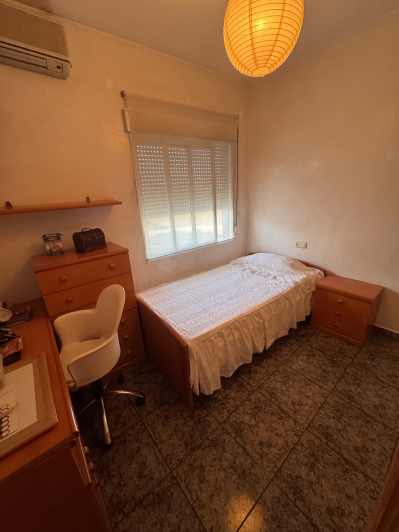 Image No.12-4 Bed House for sale