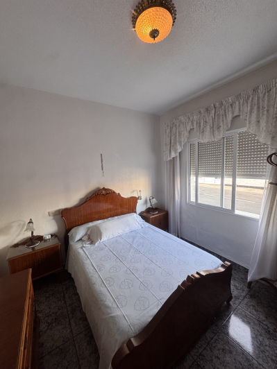 Image No.14-4 Bed House for sale