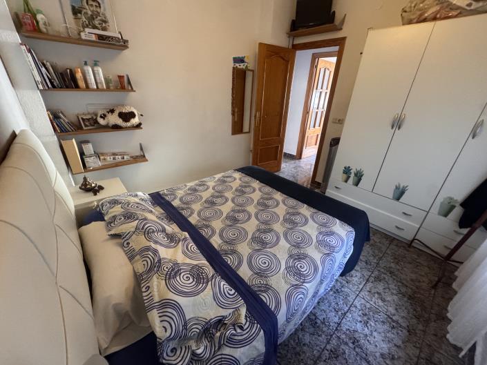 Image No.21-4 Bed House for sale