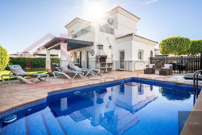 Image No.1-3 Bed Villa for sale