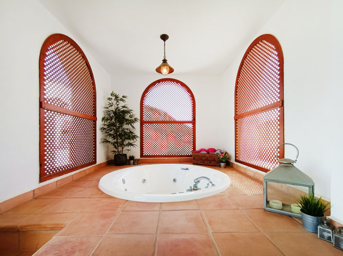 Image No.19-2 Bed Apartment for sale