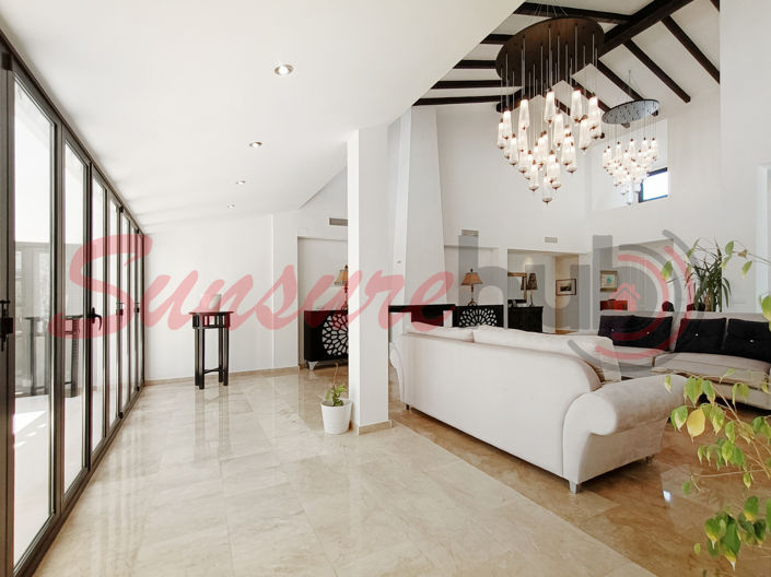 Image No.10-4 Bed Villa for sale