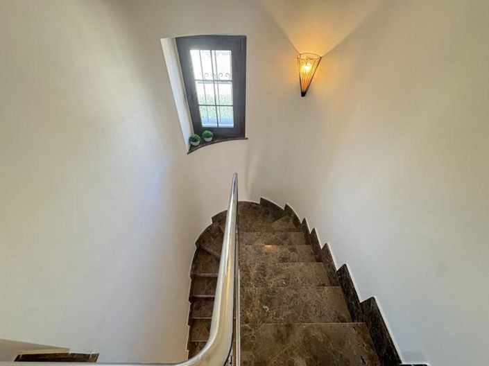 Image No.29-3 Bed Villa for sale