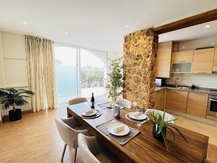 Image No.12-2 Bed Apartment for sale