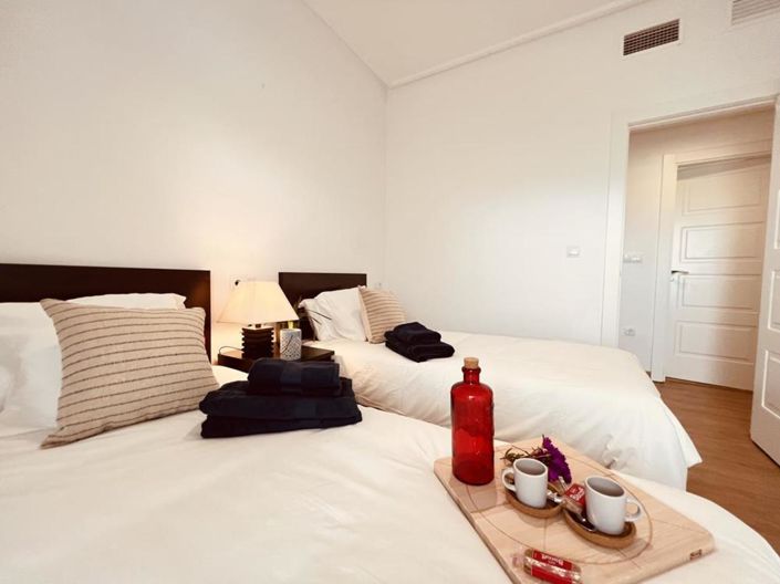 Image No.19-2 Bed Apartment for sale