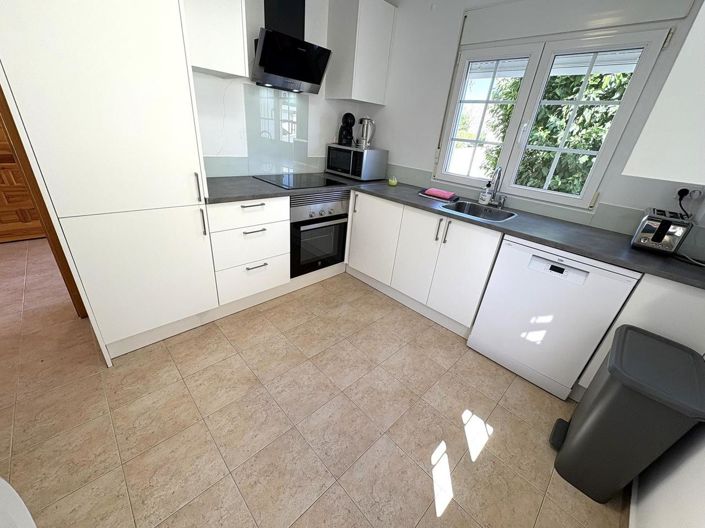 Image No.8-3 Bed Villa for sale