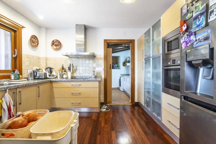 Image No.29-5 Bed Villa for sale