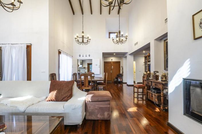 Image No.33-5 Bed Villa for sale