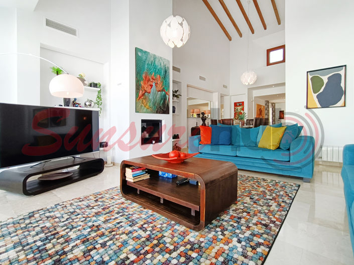 Image No.18-5 Bed Property for sale