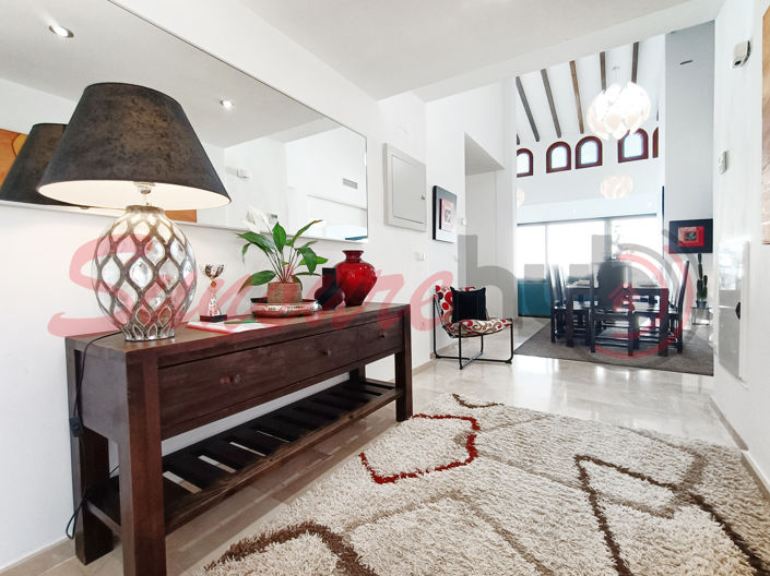 Image No.2-5 Bed Property for sale