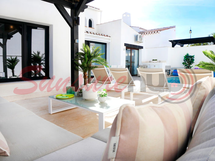 Image No.27-5 Bed Property for sale