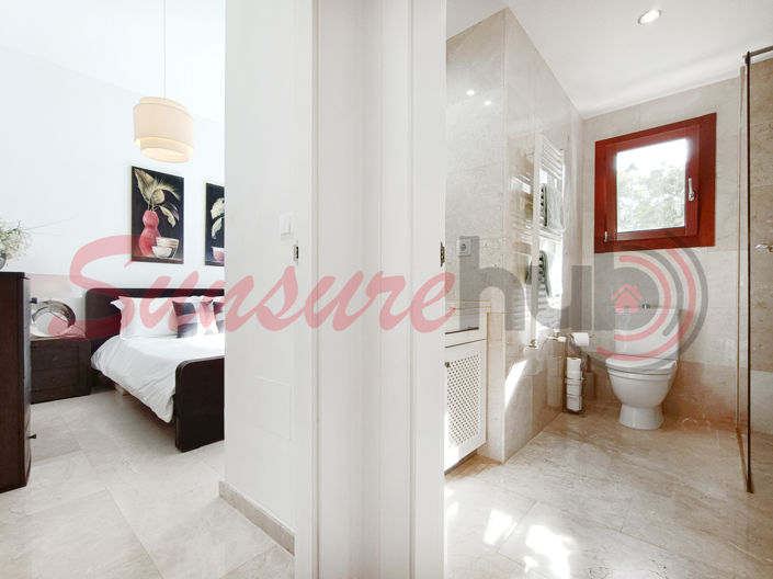 Image No.39-5 Bed Property for sale