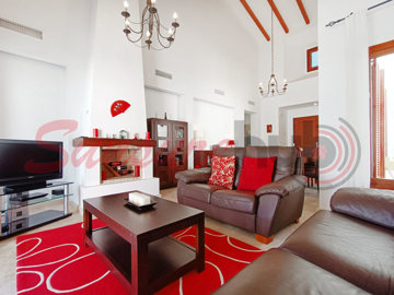 el-valle-esmerelda-02-villaliving-room-06w-sc