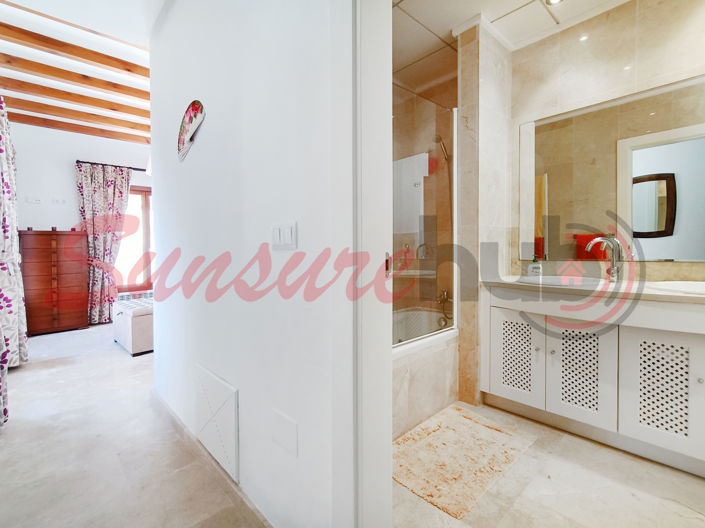 Image No.24-3 Bed Villa for sale