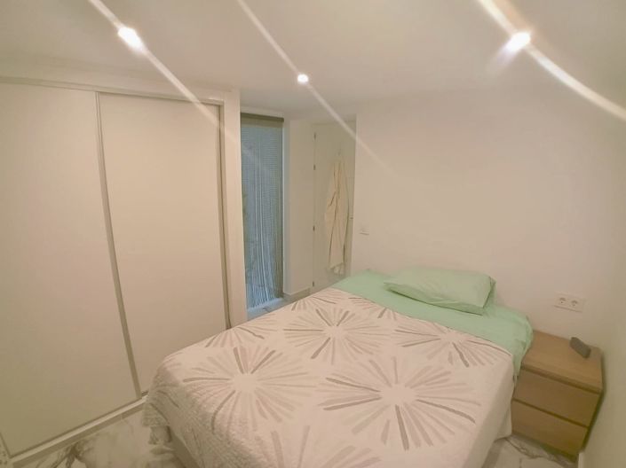 Image No.25-4 Bed Villa for sale