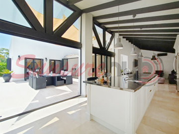 el-valle-agata-villa-12-kitchen-w-17-scaled