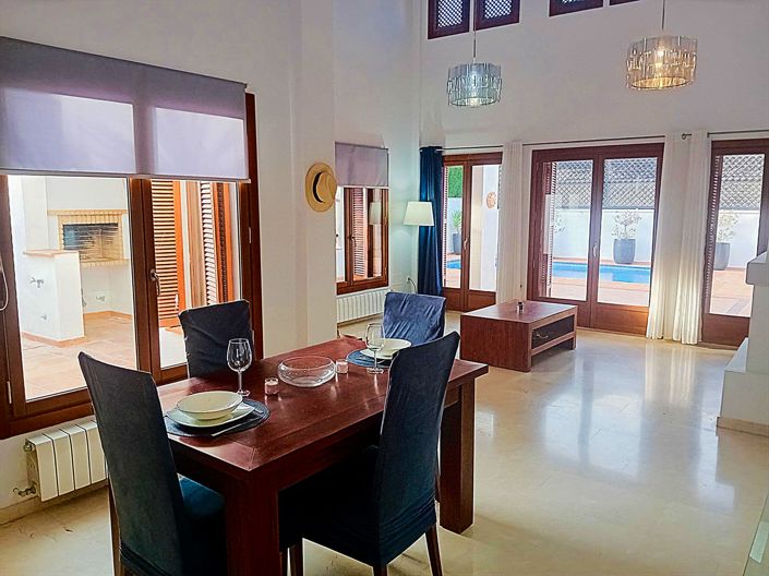 Image No.2-3 Bed Villa for sale