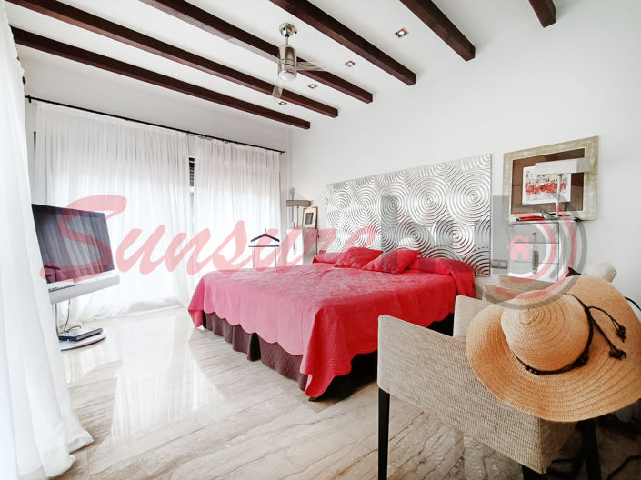 Image No.15-5 Bed Villa for sale