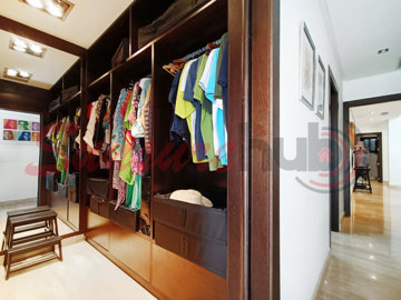 el-valle-rubi-villa-32-bedroom2-04w-scaled