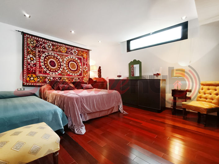 Image No.37-5 Bed Villa for sale