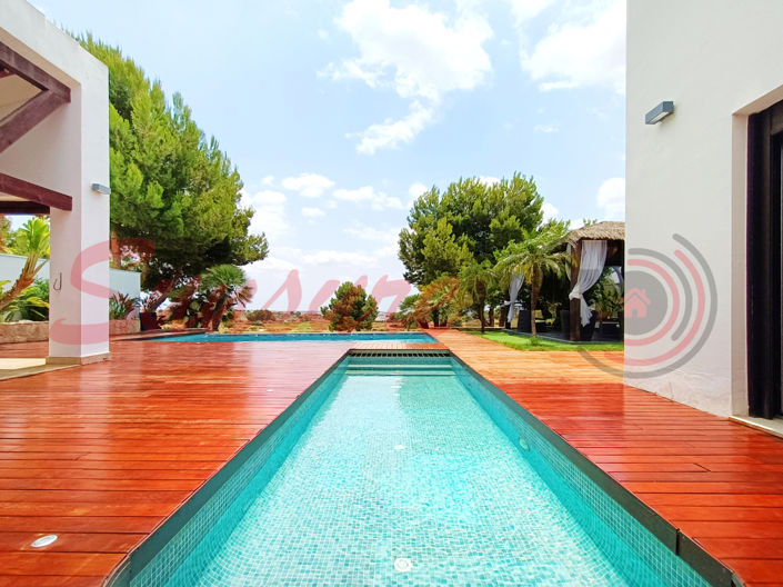 Image No.44-5 Bed Villa for sale