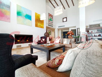 el-valle-rubi-villa-32-main-living-07w-scaled