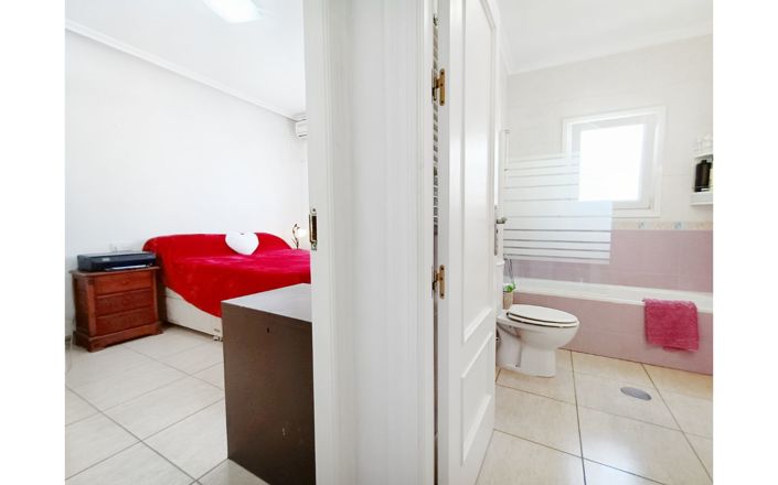 Image No.16-6 Bed Villa for sale