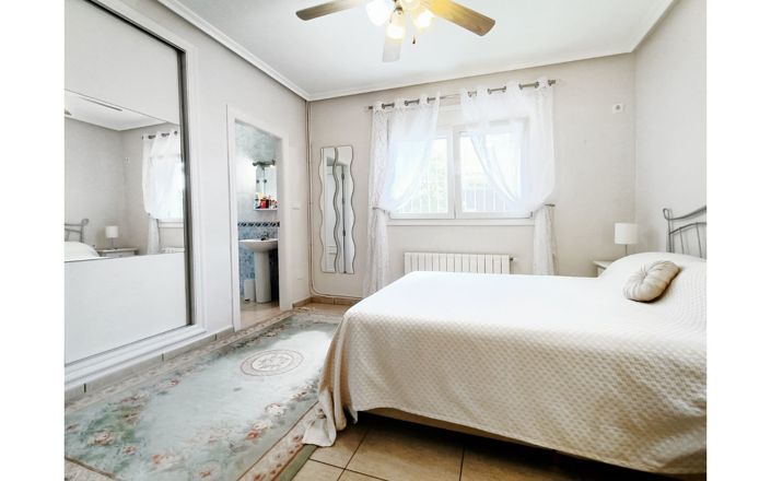 Image No.24-6 Bed Villa for sale