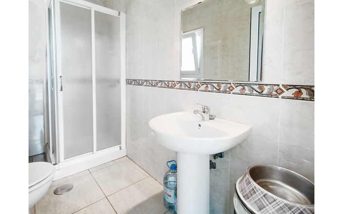 Image No.31-6 Bed Villa for sale