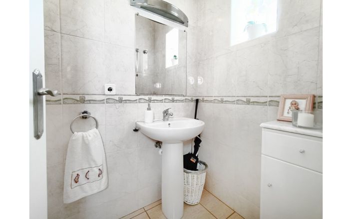 Image No.32-6 Bed Villa for sale