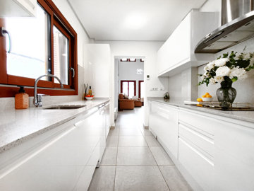 casacreativesunsurehubelvalleazabachevillakit