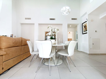 casacreativesunsurehubelvalleazabachevilladin