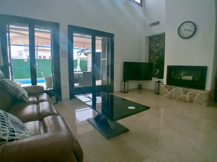 Image No.6-4 Bed Villa for sale