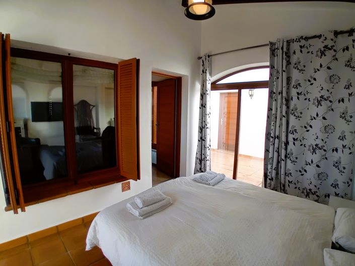 Image No.33-4 Bed Villa for sale