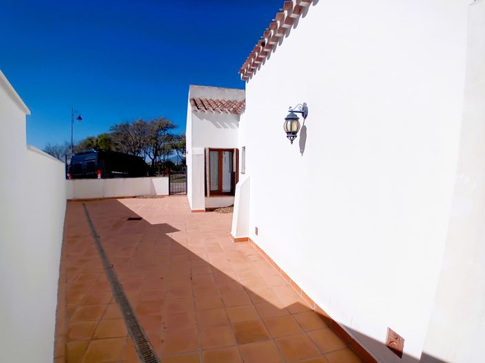 Image No.47-4 Bed Villa for sale