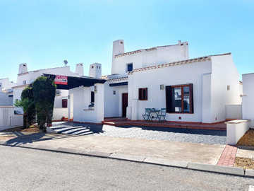 casacreativesunsurehubelvalle-blenda-villaout