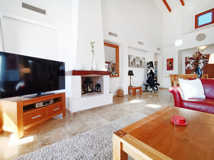 Image No.20-3 Bed Villa for sale