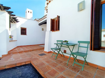 casacreativesunsurehubelvalle-blenda-villaout