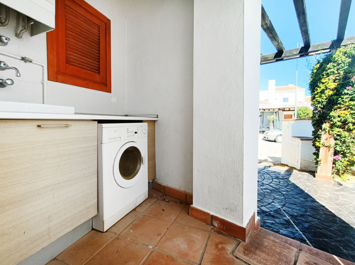 Image No.32-3 Bed Villa for sale