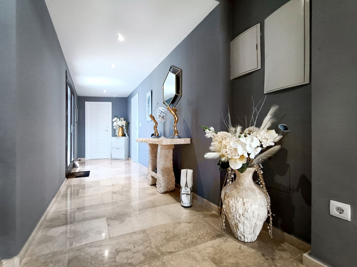 Image No.3-4 Bed House/Villa for sale